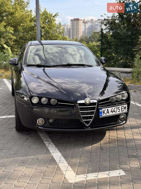 Седан Alfa Romeo 159 2006 в Киеве