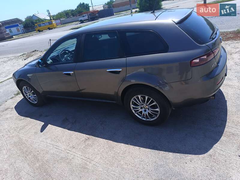 Универсал Alfa Romeo 159 2011 в Днепре