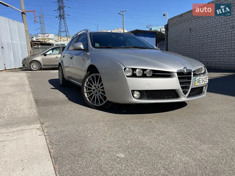 Alfa Romeo 159
