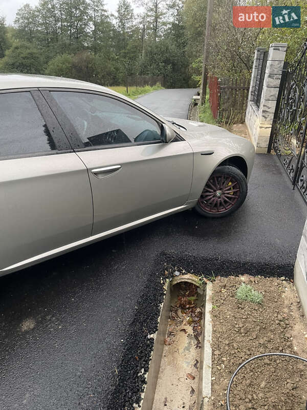 Седан Alfa Romeo 159 2006 в Івано-Франківську