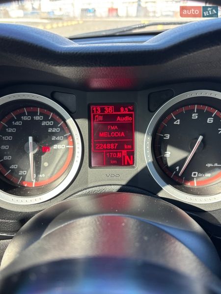 Седан Alfa Romeo 159 2011 в Киеве