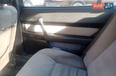 Седан Alfa Romeo 164 1988 в 