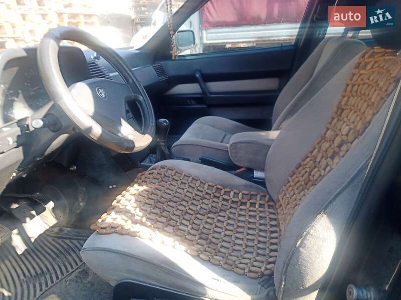 Седан Alfa Romeo 164 1988 в Кременчуці