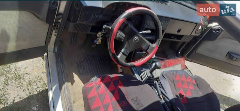 Хетчбек Alfa Romeo 33 1987 в Одесі