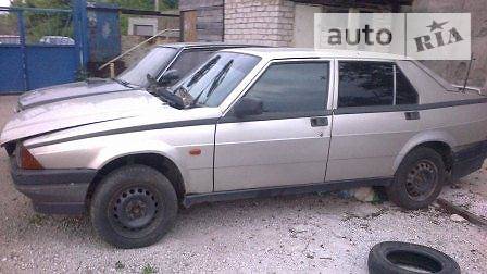 Alfa Romeo 75 1988 року