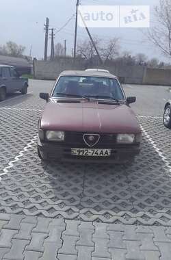 Седан Alfa Romeo 75 1986 в Полтаве