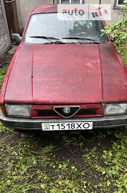 Седан Alfa Romeo 75 1990 в Нових Санжарах