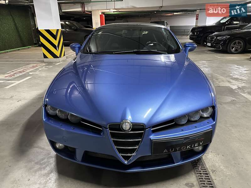 Купе Alfa Romeo Brera 2008 в Киеве