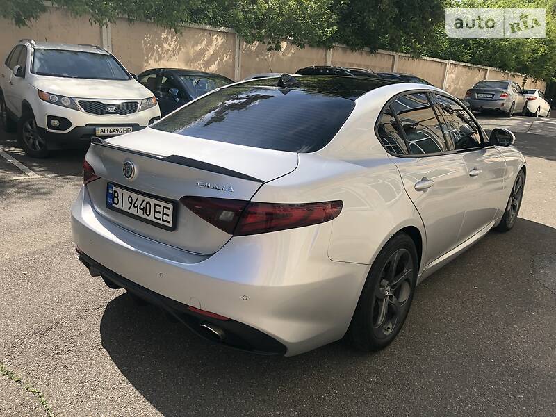 Седан Alfa Romeo Giulia 2017 в Києві
