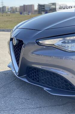 Седан Alfa Romeo Giulia 2017 в 