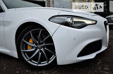 Седан Alfa Romeo Giulia 2017 в 