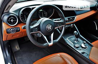 Седан Alfa Romeo Giulia 2017 в 