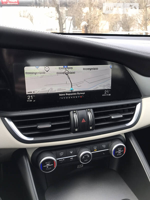 Седан Alfa Romeo Giulia 2018 в Киеве