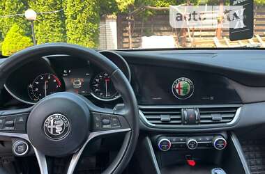 Седан Alfa Romeo Giulia 2017 в 