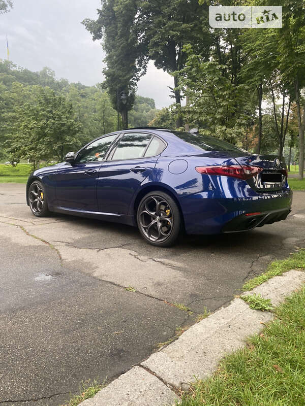 Седан Alfa Romeo Giulia 2018 в Киеве