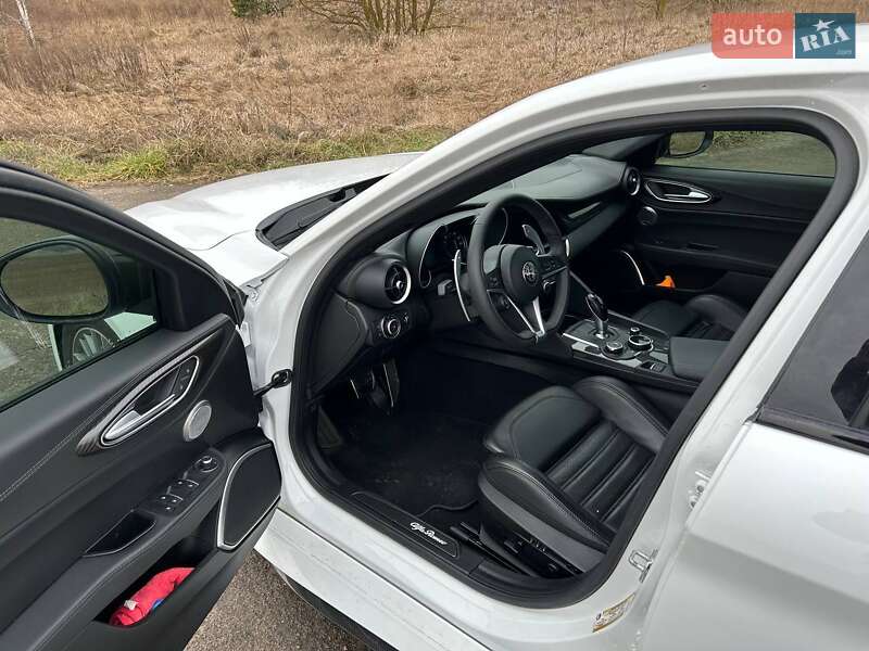 Седан Alfa Romeo Giulia 2019 в Киеве
