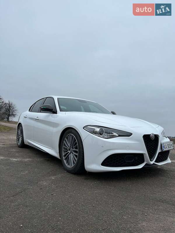 Седан Alfa Romeo Giulia 2019 в Киеве