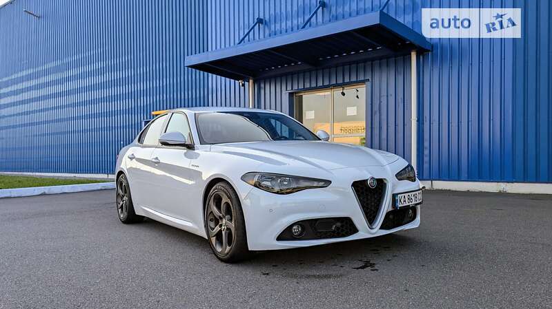 Седан Alfa Romeo Giulia 2016 в Києві