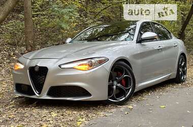 Седан Alfa Romeo Giulia 2017 в Киеве