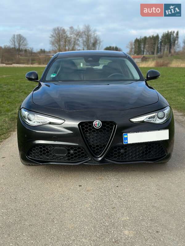 Седан Alfa Romeo Giulia 2017 в Києві