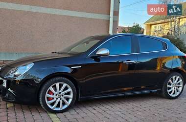 Хетчбек Alfa Romeo Giulia 2011 в Ужгороді