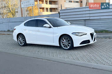 Седан Alfa Romeo Giulia 2017 в 