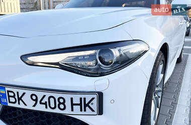 Седан Alfa Romeo Giulia 2017 в 