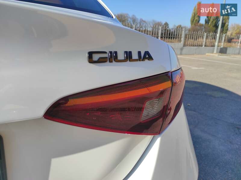 Седан Alfa Romeo Giulia 2022 в Кропивницком