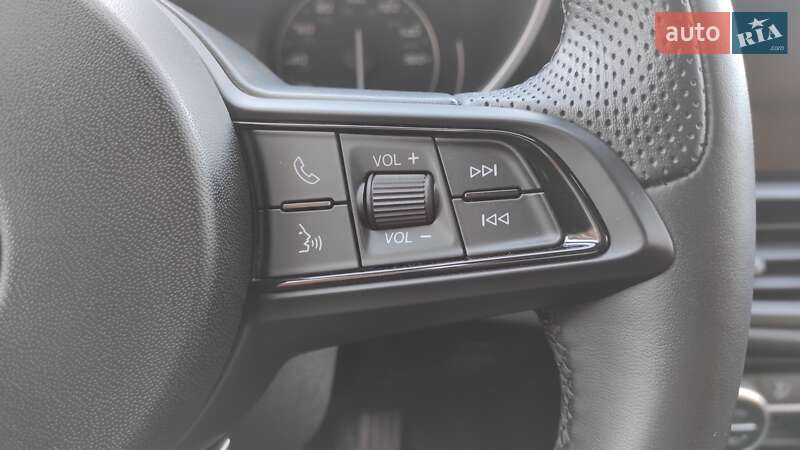 Седан Alfa Romeo Giulia 2022 в Кропивницком