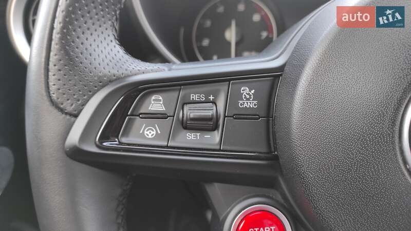 Седан Alfa Romeo Giulia 2022 в Кропивницком