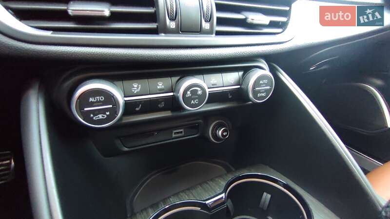 Седан Alfa Romeo Giulia 2022 в Кропивницком