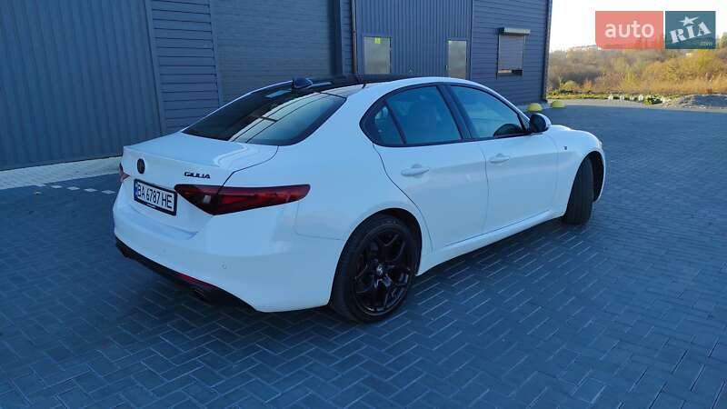Седан Alfa Romeo Giulia 2022 в Кропивницком
