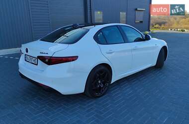 Седан Alfa Romeo Giulia 2022 в 