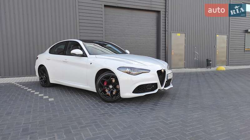 Седан Alfa Romeo Giulia 2022 в Кропивницком