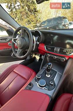 Седан Alfa Romeo Giulia 2018 в 