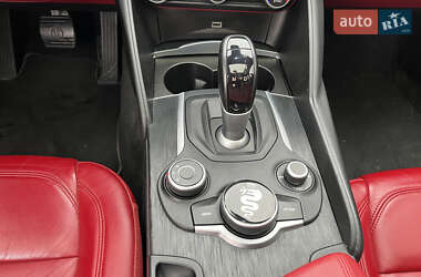 Седан Alfa Romeo Giulia 2018 в 