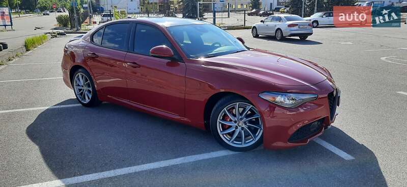 Седан Alfa Romeo Giulia 2021 в Києві