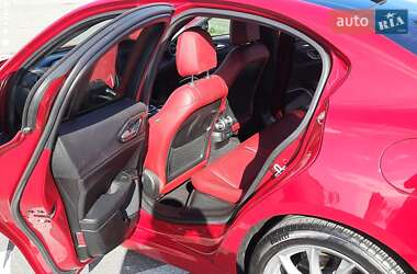 Седан Alfa Romeo Giulia 2021 в 