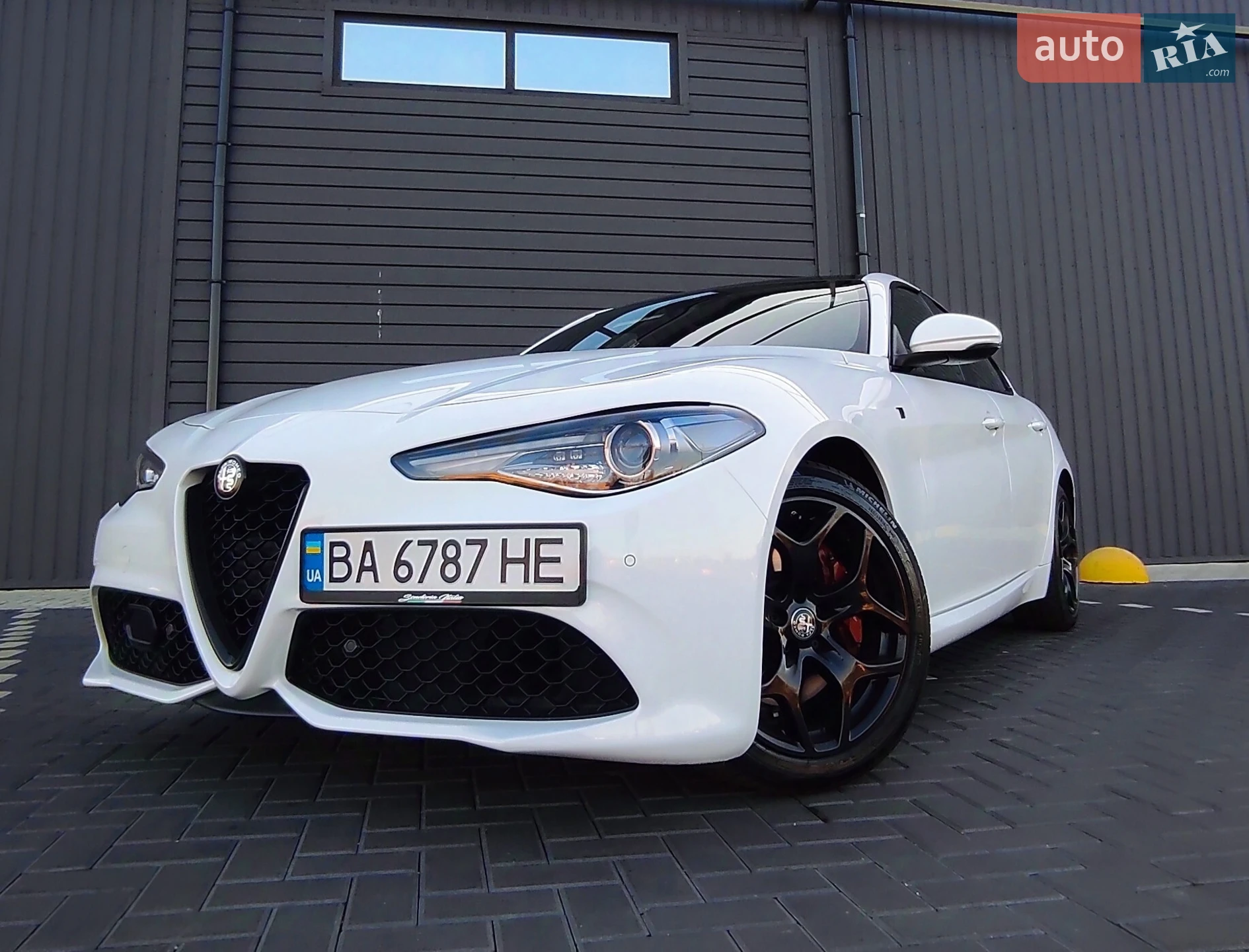 2022 Alfa Romeo Giulia - фото 1