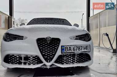 Седан Alfa Romeo Giulia 2022 в 