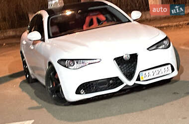 Седан Alfa Romeo Giulia 2020 в Києві