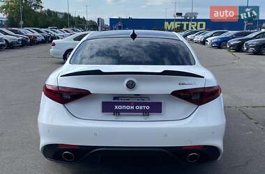 Седан Alfa Romeo Giulia 2018 в 