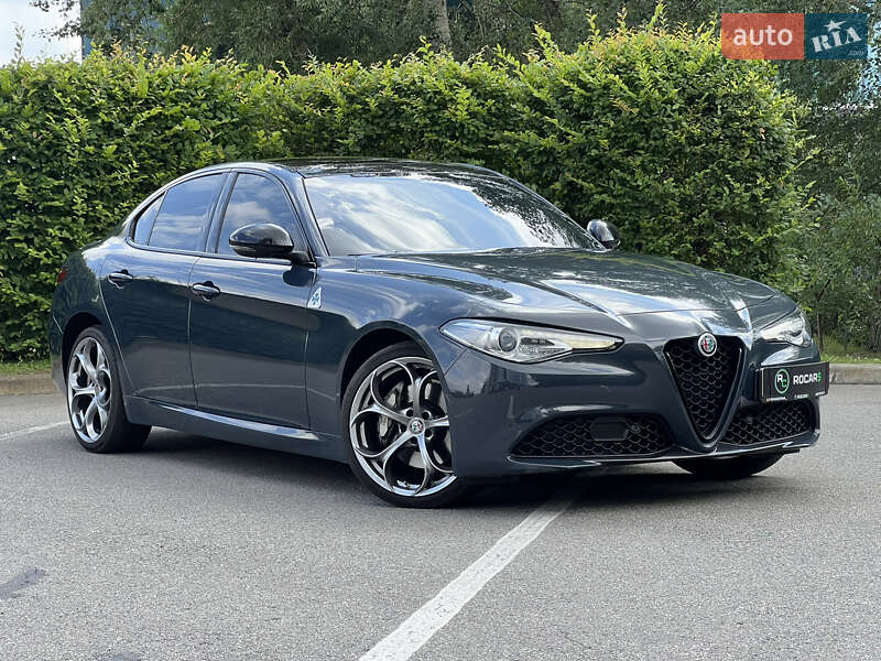Седан Alfa Romeo Giulia 2018 в 