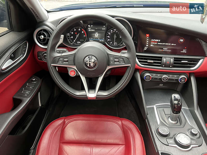 Седан Alfa Romeo Giulia 2018 в Києві