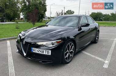 Седан Alfa Romeo Giulia 2018 в Киеве