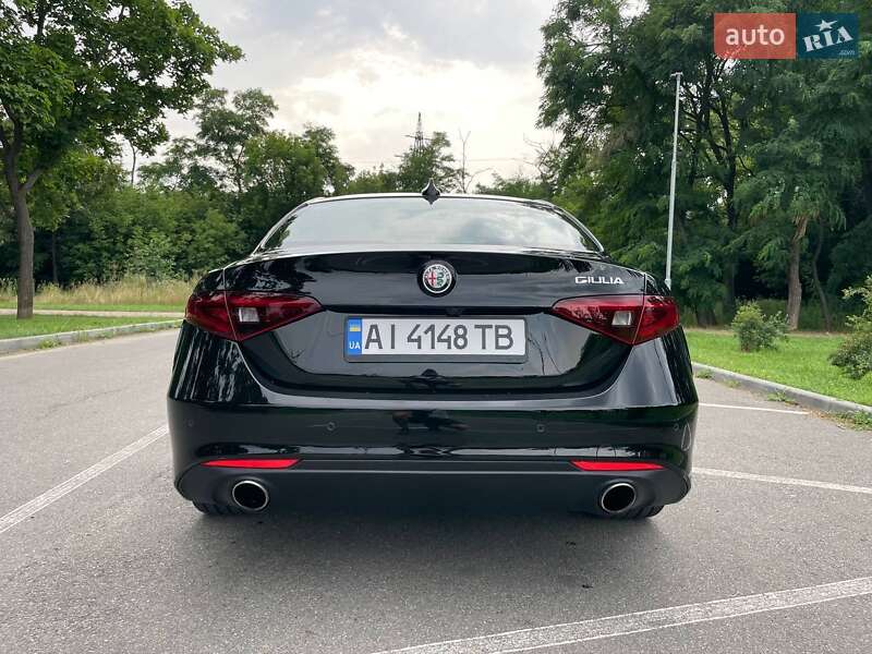 Седан Alfa Romeo Giulia 2018 в Киеве