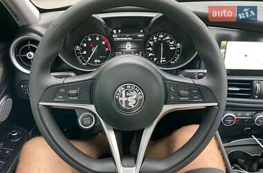 Седан Alfa Romeo Giulia 2018 в 