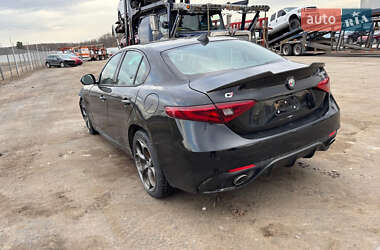 Седан Alfa Romeo Giulia 2017 в 