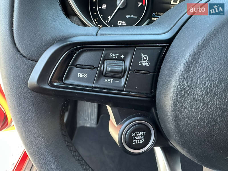 Седан Alfa Romeo Giulia 2020 в Киеве