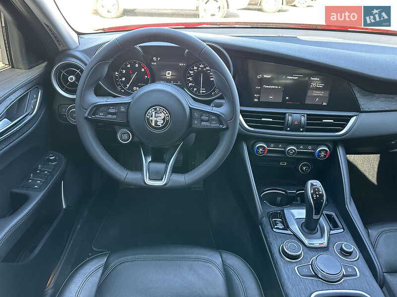 Седан Alfa Romeo Giulia 2020 в Киеве